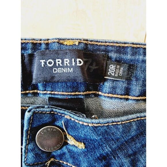 Torrid Denim 20R Jeans Women’s Size 20R Stretch Tapered Leg‎ Med. Wash Pockets - Picture 5 of 6